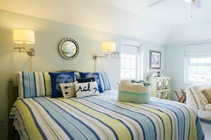 "The accommodations are great - cleanliness and comfort are top-notch, and being able to cook a meal in your own well-equipped, private kitchen provided both a break from Bermuda dining-out prices" Meghan, March 2017"