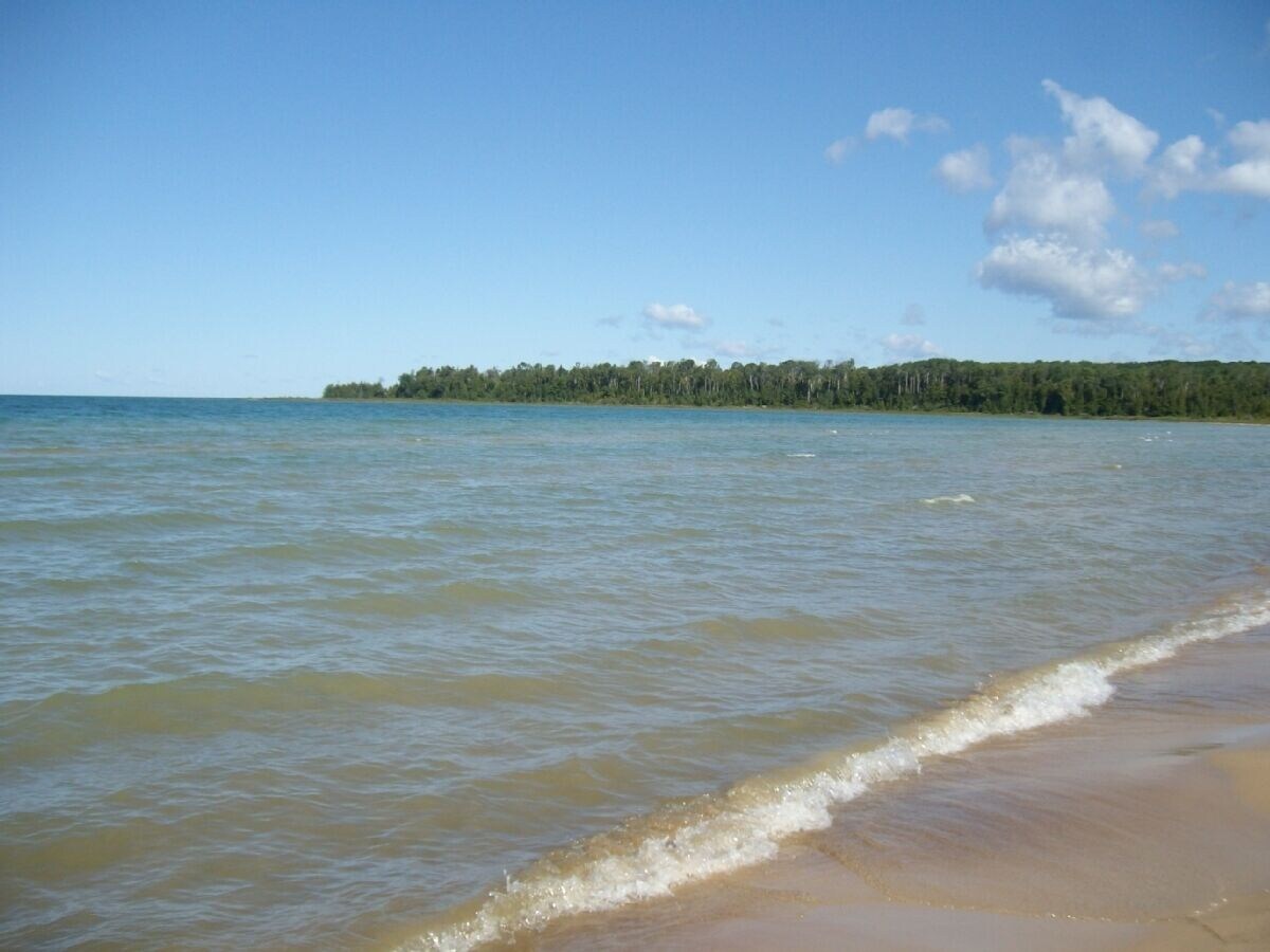 Historic Cottage on the Best Beach in the Mackinaw Area