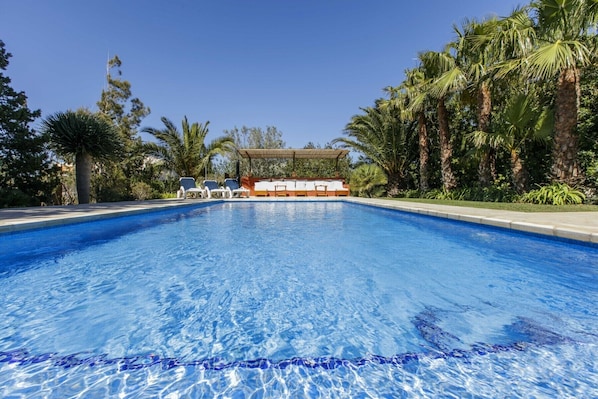 La Vila. Ibiza. Nice pool
