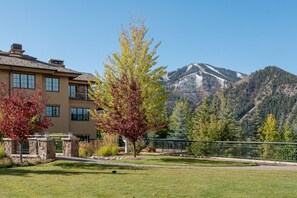 Exterior Autumn