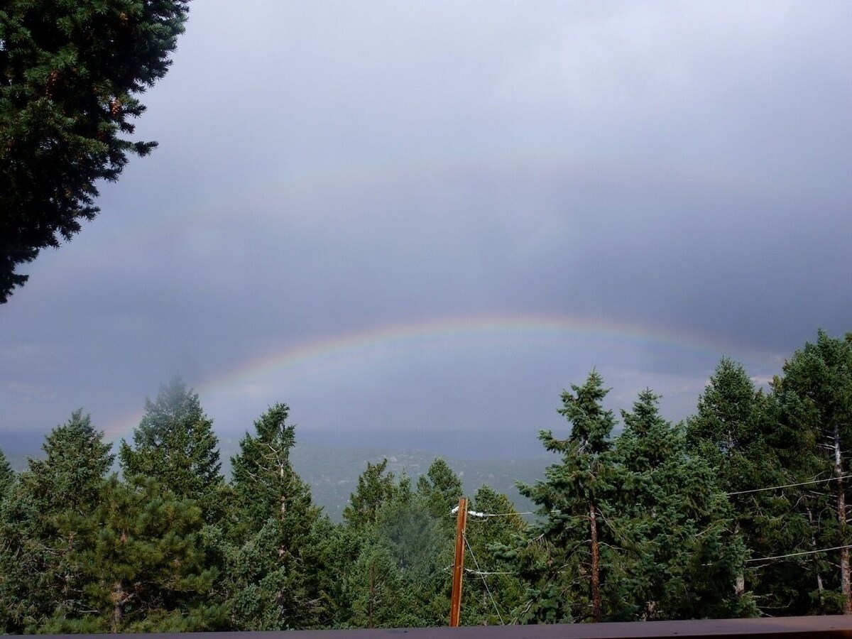 “Wilderness Cabin on the Canyon” – BEAT the HEAT at 9000 Feet elevation