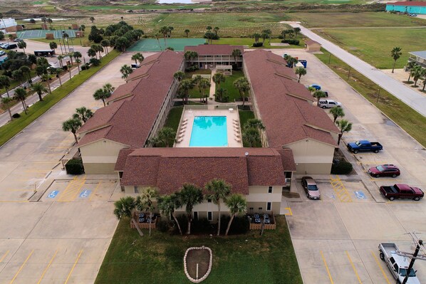 Outdoors - Welcome to Courtyard!!