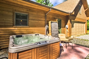 Private Hot Tub