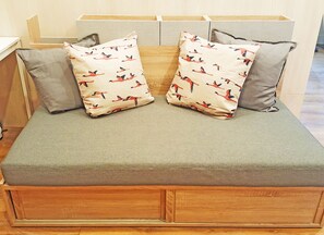 Sofa / day bed (80x150 cm)