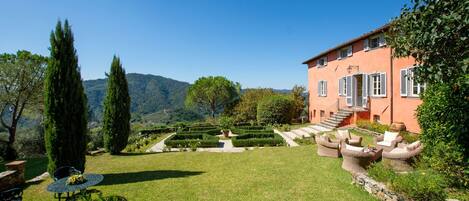 Building Exterior, Garden, Scenic View