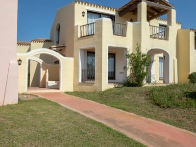 Nice apartment inside the Country Village Paradise.