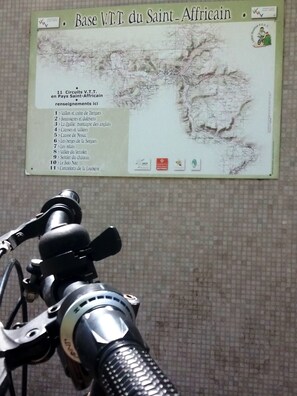 Cyclotourisme, VTT : Base VTT au départ de la Résidence et Voie Verte de 30km