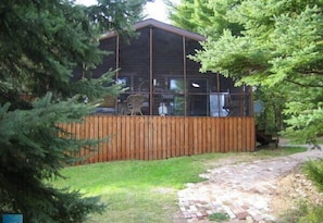 Front view of the cabin.