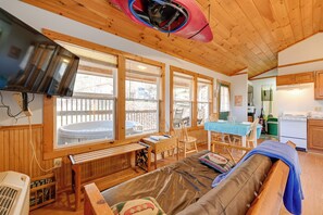 Living Area | Futon