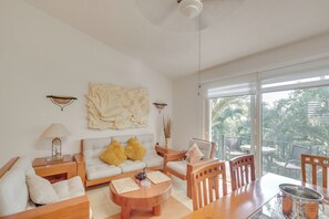 Main Interior Space | Cable TV | Central A/C | Free WiFi | Single-Story Unit