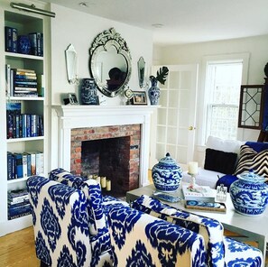 Niptucket Livingroom