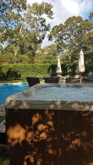 Fabulous hot tub, just  steps from king bedroom. Perfect for romantic evenings