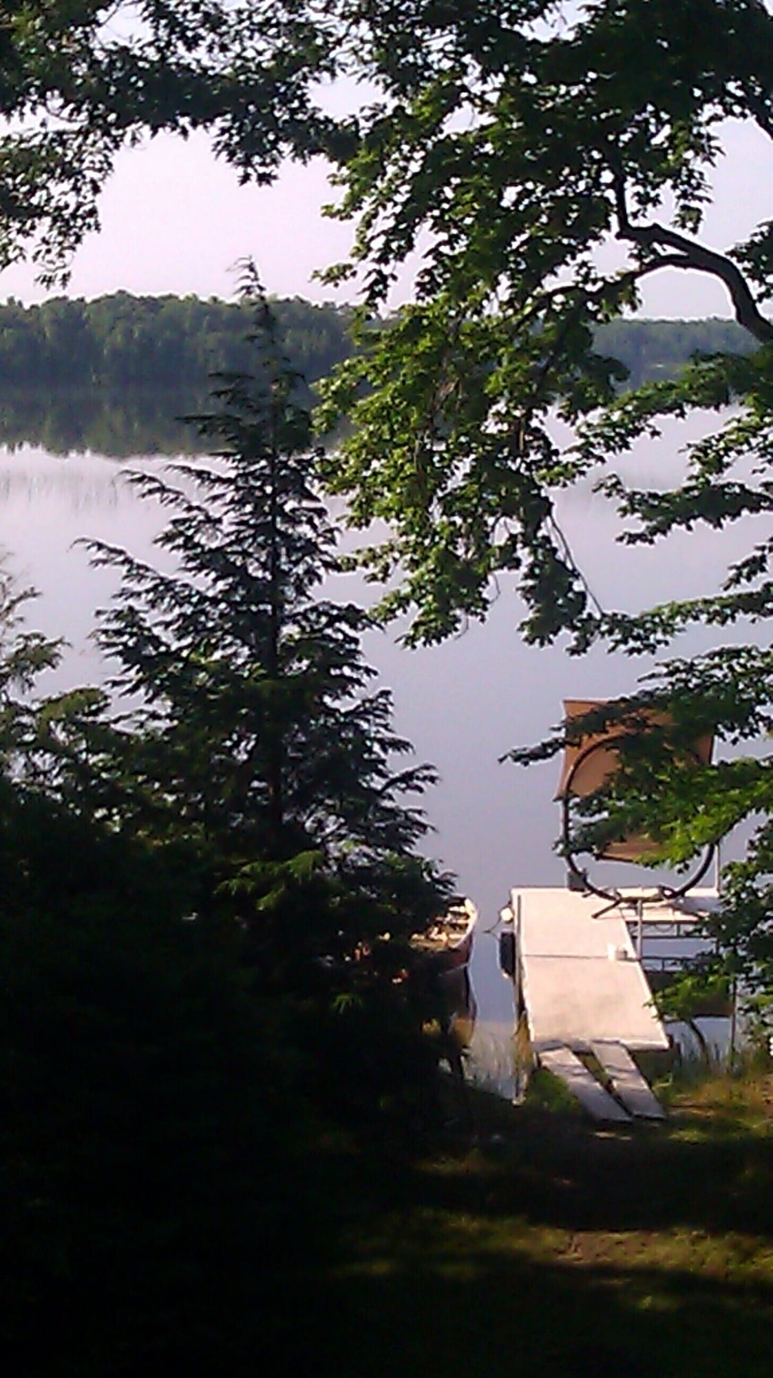 Lovely Apartment Over Looking Font Lake