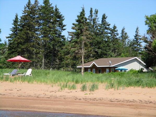 Portside beachfront cottage.