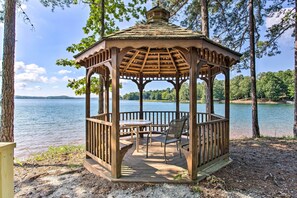 Keowee Keys Community Amenities