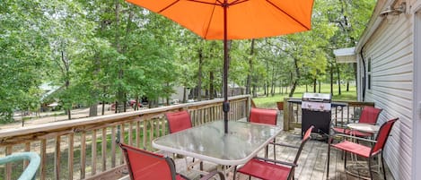 Cedarcreek Vacation Rental | 3BR | 1.5BA | 1,000 Sq Ft | Step-Free Access