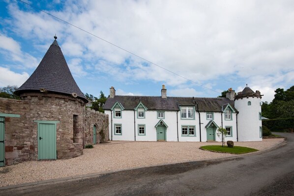 Dryburgh Stirling Two - front aspect with adjoining Stirling One and fairytale turrets