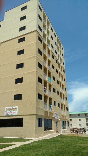 Restaurant located in the building