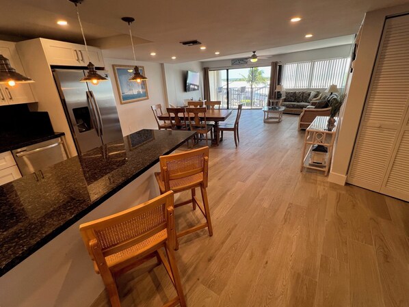 Modern Oceanfront Condo W/Spacious Layout