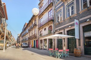 The apartment street