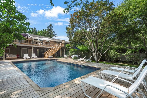 Private pool with sun loungers
