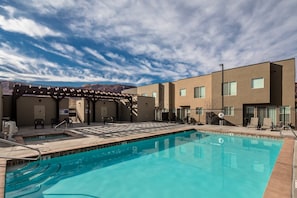 Entrada at Moab's Huge Pool, Spa, and Outdoor Entertaining Area!