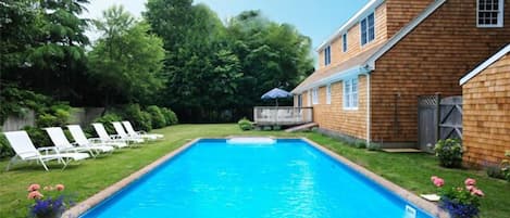 Walk to everything in East Hampton Village & enjoy privacy & quiet by the pool.