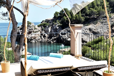Hot offer Escape Luxury villa First line Direct access to the beach Cala Deiá