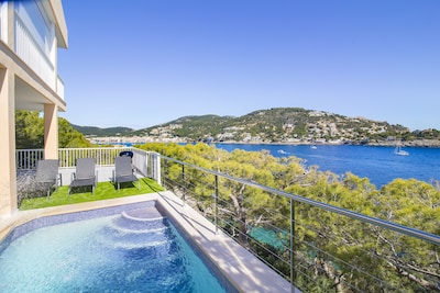 Schöne mallorquinische Villa mit direktem und privatem Zugang zum Meer und privatem Pool