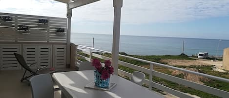 veranda con vista mare