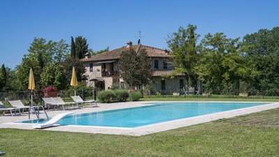 APARTMENT OF CHARME WITH POOL IN CHIANTI-SHIRE-FLORENCE 40 KM-SIENA 20 KM