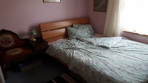 Schlafzimmer 2