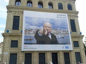 Welcome to Cannes !