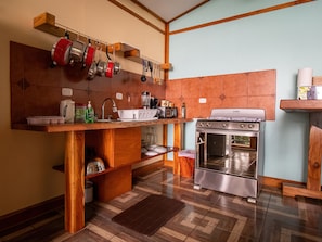 Fully equipped kitchen