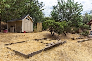 laundry in shed and original outhouse too!