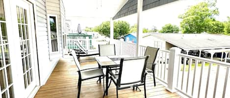 2nd Floor Covered Porch