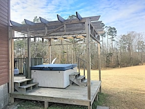 Outside hot tub on the back deck 