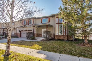 Beautiful home nestled in private community in the trees