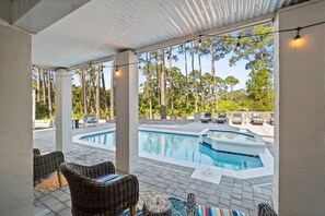 Large pool deck for relaxation and privacy 
