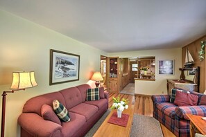 Living Room | Free WiFi