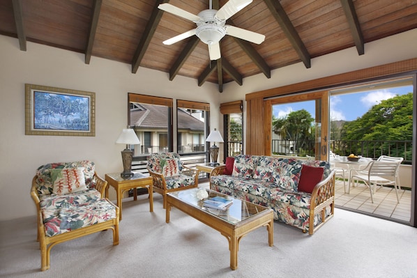 Living Room - Kahala 824