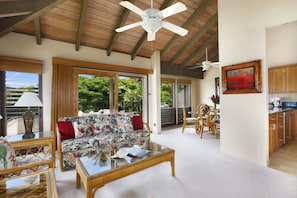 Living Room - Kahala 824