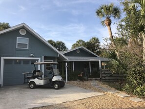 Casa Laguna - 3 blocks to the beach
402 71st St. central Anna Maria Island