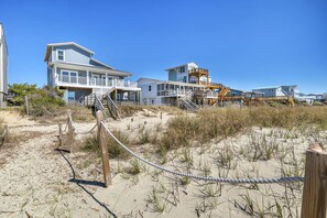 Exterior - Oceanfront / Beach Access