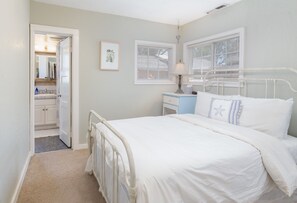Middle bedroom with full-size bed