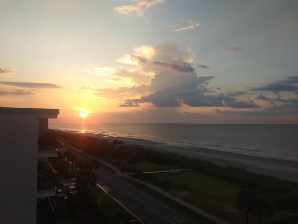 Beach/ocean view