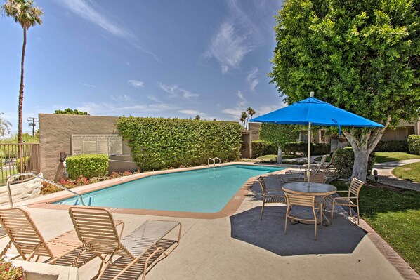 Unwind in this vacation rental studio in Palm Desert.