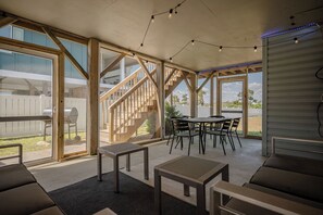 Screened Patio - Ground Level