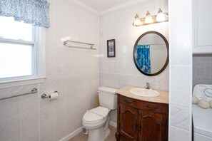 Bathroom - 1st Level