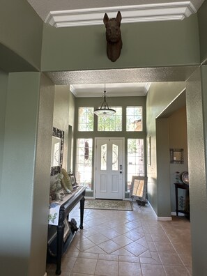 Large entrance/foyer